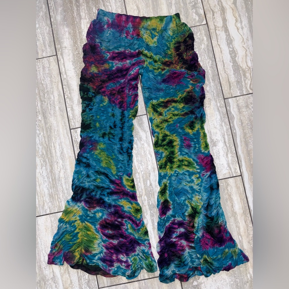 Women’s LIKE NEW medium or large Tie-Dye Flared Bottoms Party Pants THICK